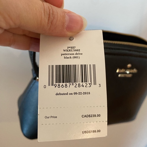 Kate Spade: Peggy Purse in Black - Picture 8 of 9